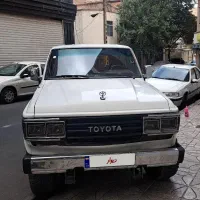 تویوتا لندکروز
