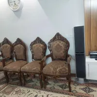 یک دست مبل سلطنتی ۹نفره خیلی تمیز با میز|مبلمان خانگی و میز عسلی|اصفهان, شیخ طوسی|دیوار