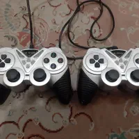 ۲ عدد دسته بازی کامپیوتر