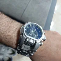 ساعت اینویکتا گودزیلا زعوس در حد صفر