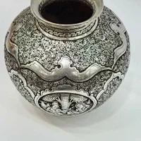 گلدان بلونی مسی قلمزنی ریزه و مینیاتوراعلا|صنایع دستی و سایر لوازم تزئینی|اصفهان, آهنگران|دیوار