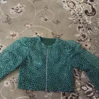 تعداد زیادی لباس زیاده نو وکارکرده