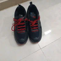 کفش اسپرت|کیف، کفش، کمربند|خمینیشهر, |دیوار