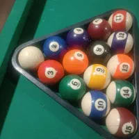حراج میز بیلیارد تمیز و مشتری پسند