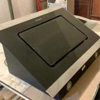 هود مورب اخوان در حد نو|هود|ری, سرتخت|دیوار