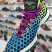 کفش فوتبال/کشتی/بسکتبال کتونی اورجینال استوک|کیف، کفش، کمربند|شاهینشهر, فردوسی|دیوار