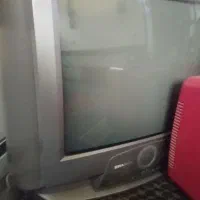 باسلام یک دستگاه تلوزیون سالم