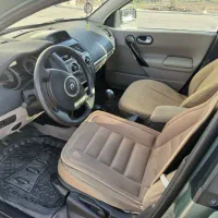 فروش مگان ۱۶۰۰ رنگ فابریک ی|خودرو سواری و وانت|شیراز, ارم|دیوار