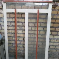 پنجره نو رنگ شده اماده نصب