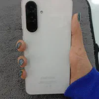 A56 256/8 فقط چهار ماهه روشن شده