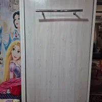 تخت کم جا یه نفره