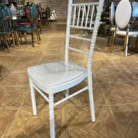 میز و صندلی تالار تنوع بالا در میز و صندلی تالاری