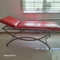 فروش تخت معاینه  با پایه هلالی و تخت ماساژ|پزشکی|لاهیجان, مهرگان|دیوار