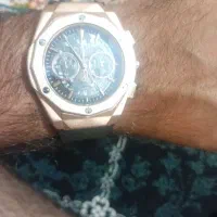 ساعت هابلوت ۳ موتوره واقعن سالم تمیز