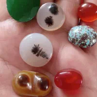 ۱۰عدد نگین پای هم دونه ۳۰۰تومان