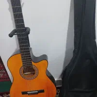 گیتار دیاموند|گیتار، بیس، امپلیفایر|بروجرد, |دیوار