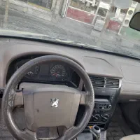 تاکسی زرد مدل ۹۸