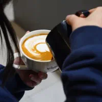 استخدام سالن کار و باریستا کافه ویونا ایزد شهر