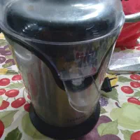 آب پرتقال گیری برقی تکنو کاملا سالم و نو