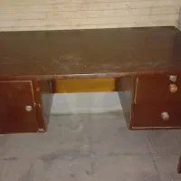 فروش یک عدد میز کامپیوتر