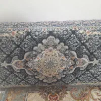 پشتی سنتی و فرش