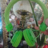 گوشی هدفون با هر چی که بکارم بیاد معاوضه میکنم