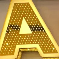 استخدام در تابلوسازی