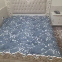 تخت دونفره زیر قیمت با یکی پاتختی|تخت و سرویس خواب|ملایر, |دیوار