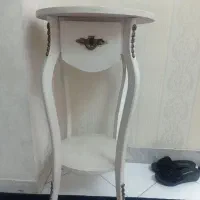 میز تلفن سفید