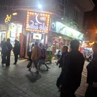 به تعدادی فست فود کار نیازمندیم.