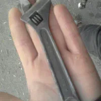 ابزارآلات صنعتی و لوله کشی و برقکاری