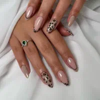 ارائه انواع خدمات ناخن با بهترین متریال