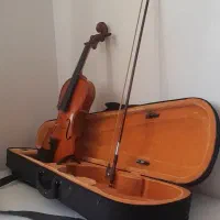 ویلن لهستانی آنتونیو استرادیواری همراه متعلقات