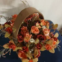 سبد و باکس و ریسه گل زیبا در  حد واقعا نو