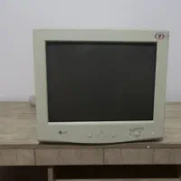 مانیتور کامپیوتر ۱۷ اینچ LG