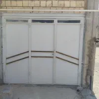 درب حیاط|مصالح و تجهیزات ساختمان|لنجان, |دیوار