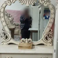 تخت و آینه دراور و پاتختی در حد نو شیک|تخت و سرویس خواب|مشهد, فدک|دیوار