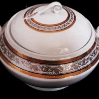 ظرف سوپ خوری