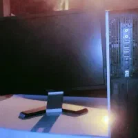 کامپیوتر به شرط تست سالم و تمیز