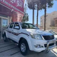 تویوتا هایلوکس