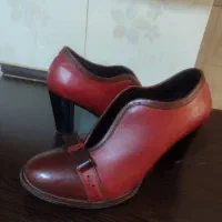 کفش زنانه چرم طبیعی سایز ۴۰