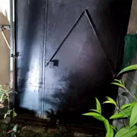 درب آهنی باغ
