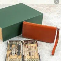 کیف پول چرم و مدارک داخلش گم شده