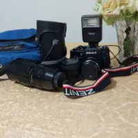 دوربین عکاسی حرفه ای زنیت کاملا سالم با متعلقات