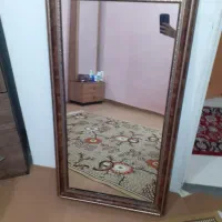 آیینه قدی|آینه|مشهد, هفت تیر (حافظ)|دیوار