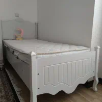 تخت نوجوان|تخت و سرویس خواب|قم, هنرستان|دیوار