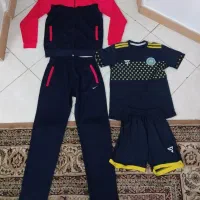 ست لباس ورزشی و کتونی استوک دار