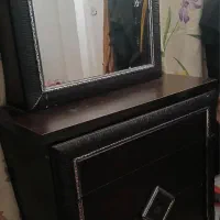 میز ارایش کاملا سالم