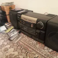 رادیو ضبط همراه با نوار کاست