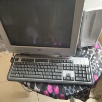 فقط کیبورد وکیس و اسپیکرموجوده